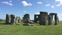 Afternoon Trip to Stonehenge from Central London in Private Vehicle