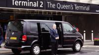 Private Minivan Departure Transfer: Central London to Heathrow Airport
