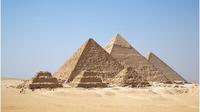 Private Giza Pyramids and Cairo Layover Day Tour from Cairo Airport