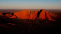 Survol panoramique en hélicoptère d'Uluru et de Kata Tjuta image 1 Survol panoramique en hélicoptère d'Uluru et de Kata Tjuta image 1