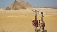 Half-Day Tour of the Giza Pyramids and Sphinx with Private Guide from Cairo