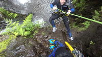 Canyoning à Ribeira dos Caldeirões - Demi-journée