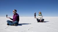 4-Day Uyuni Salt Flats and Desert Adventure from La Paz to Atacama