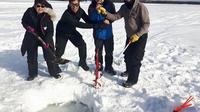 Great Slave Lake Ice Fishing Tours