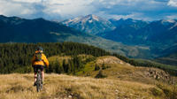 8-Day Private Cycling Tour dans les Carpates de Bucarest