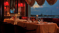 Venice Romantic Tour with Taxi Boat Transfer and Dinner