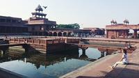 Private Full-Day Trip to the Taj Mahal Fatehpur Sikri and Agra Fort from Jaipur