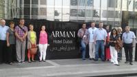 Excursion d’une journée complète à Dubaï avec dîner à l'hôtel Armani et billet d'entrée à Burj Khalifa Excursion d’une journée complète à Dubaï avec dîner à l'hôtel Armani et billet d'entrée à Burj Khalifa