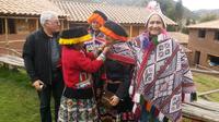 Small Group Full-Day Sacred Valley Tour Including Pisac Ruins from Cusco