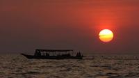 Half-Day Tour of Chong Khneas Floating Village and Tonle Sap Lake by Boat