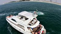 Visite privée: croisière côtière en yacht de luxe à Dubaï