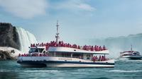 Small-Group Niagara Falls Sightseeing Tour from Toronto with Hornblower Boat