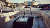 Croisière privée in the Port de Sydney: le salon flottant