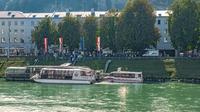 Stadtbesichtigung im Amphibienfahrzeug zu Land und Wasser in Salzburg Stadtbesichtigung im Amphibienfahrzeug zu Land und Wasser in Salzburg