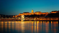 Budapest Sightseeing Cruise and Cocktail