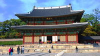 Seoul Afternoon Tour Including Palgakjeong, Changdeokgug and Namdaemun Market