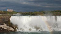 Private Day Trip Niagara Falls dans les chutes du Niagara