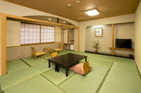 Overnight Stay at the Hirashin Ryokan in Kyoto Including Onsen