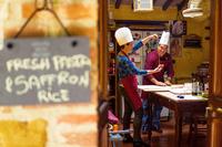 Excursión de un día de agroturismo de la Toscana desde Roma: clase de cocina, almuerzo y cata de vinos Excursión de un día de agroturismo de la Toscana desde Roma: clase de cocina, almuerzo y cata de vinos