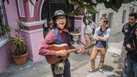 Haight-Ashbury San Francisco Tour: A Musical Trip of the 60's