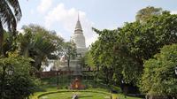 Regime of the Khmer Rouge and Highlights of Phnom Penh Tour