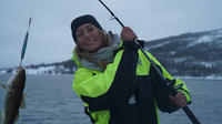 Sortie de pêche en catamaran de luxe à Tromsø image 1 Sortie de pêche en catamaran de luxe à Tromsø image 1