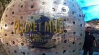 Planet Mud Zorbing image 1 Planet Mud Zorbing image 1
