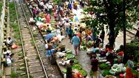 Half-Day Traditional Market Tour by Yangon Circular Train