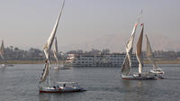 Day Tour des pyramides de Gizeh et felouque sur le Nil Cruice Du Caire