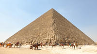 Private Day Tour: Giza Pyramids, Sphinx and Sakkara from Hurghada