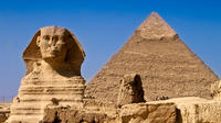 Private Half-Day Tour to the Pyramids of Giza with Lunch from Cairo