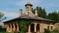 Discover Dracula's Tomb and Mogosoaia Palace - Private Tour outside Bucharest