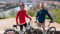 E-Bike Panoramic City Tour of Prague with Prague Castle 