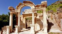 Private Full-Day Shore Excursion de Izmir: Ancient Ephesus - Virgin Mary House - Sirince Village