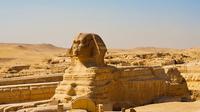 Private Tour: Giza Pyramids and Sphinx with an Egyptian Lunch