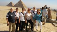 Private Day Tour: Giza and Museum from Hurghada by Car