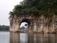 Private Guilin Half Day Tour including Li River, Reed Flute Cave and Elephant Hill