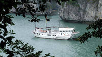 4-Day Bai Tu Long Bay and Quan Lan Beach Experience from Hanoi 