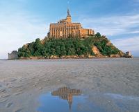 3-Day Mont St-Michel and Chateaux Country Tour from Paris