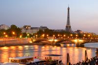 Diner in de Eiffeltoren en cruise over de Seine, inclusief vervoer in minibus Diner in de Eiffeltoren en cruise over de Seine, inclusief vervoer in minibus