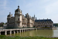 Inträdesbiljett till Château de Chantilly med transport tur och retur från Paris Inträdesbiljett till Château de Chantilly med transport tur och retur från Paris