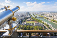 Visite de Paris en petit groupe incluant un billet coupe-file pour la Tour Eiffel