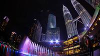 Amazing Night Tour with Tickets to Petronas Twin Tower Observation Deck