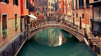 Venice Private Tour for Families with Gondola Ride