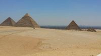 Private 8-Hour Tour of Giza Pyramids, Egyptian Museum and Old Cairo