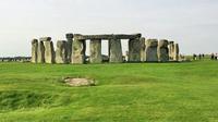 Bath, Stonehenge and The English Countryside Day Tour from London 