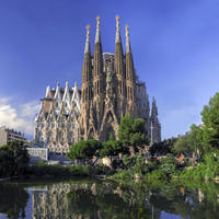 Evite as filas: excursão à Sagrada Família em Barcelona com um guia fluente em alemão Evite as filas: excursão à Sagrada Família em Barcelona com um guia fluente em alemão