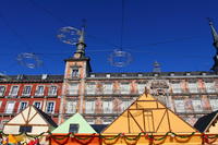 Recorrido a pie por el Madrid de Los Austrias en Navidad: Mercado de Navidad de la Plaza Mayor y Palacio Real de Madrid