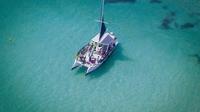 Croisière festive en catamaran à Punta Cana avec plongée avec tuba et parachute ascensionnel Croisière festive en catamaran à Punta Cana avec plongée avec tuba et parachute ascensionnel