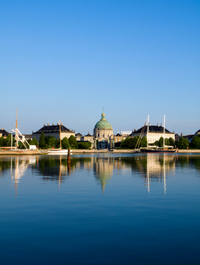 Excursion en bord de mer à Copenhague: visite panoramique de la ville with Croisière dans le port de